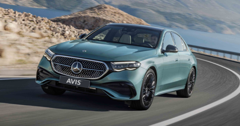 Une Mercedes Classe E louée chez Avis
