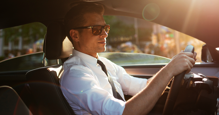 Vos locations de véhicules professionnels avec Avis