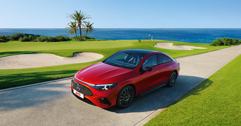 Un CLA Mercedes-Benz loué chez Avis