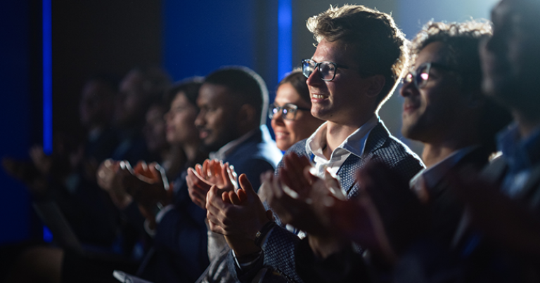 L'Offre Billetterie Visa Platinum Business - GettyImages © gorodenkoff 