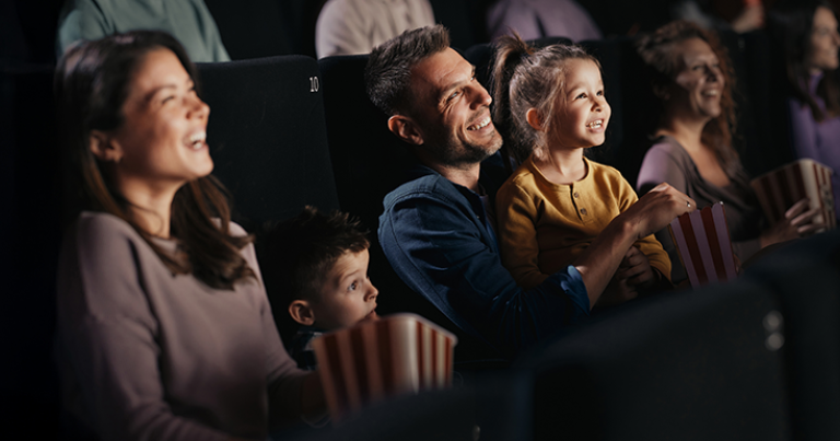Le plaisir du septième art avec l'Offre Cinéma Visa Infinite - GettyImages © skynesher